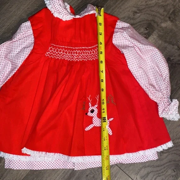 Beautiful vintage hand smocked Polly Flinders dress - Picture 10 of 10